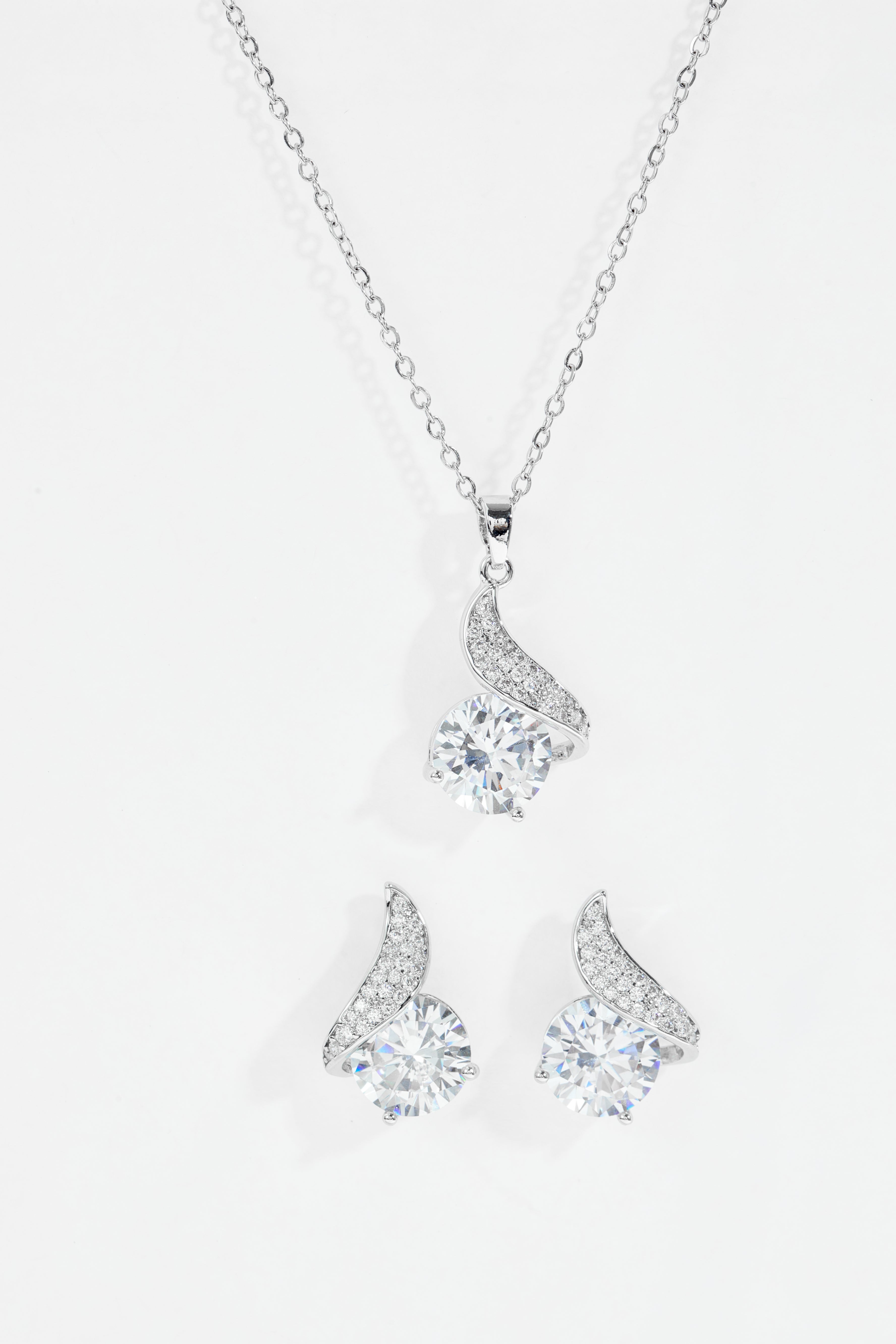 Silver-plated cubic zirconia pendant and earring set for Women