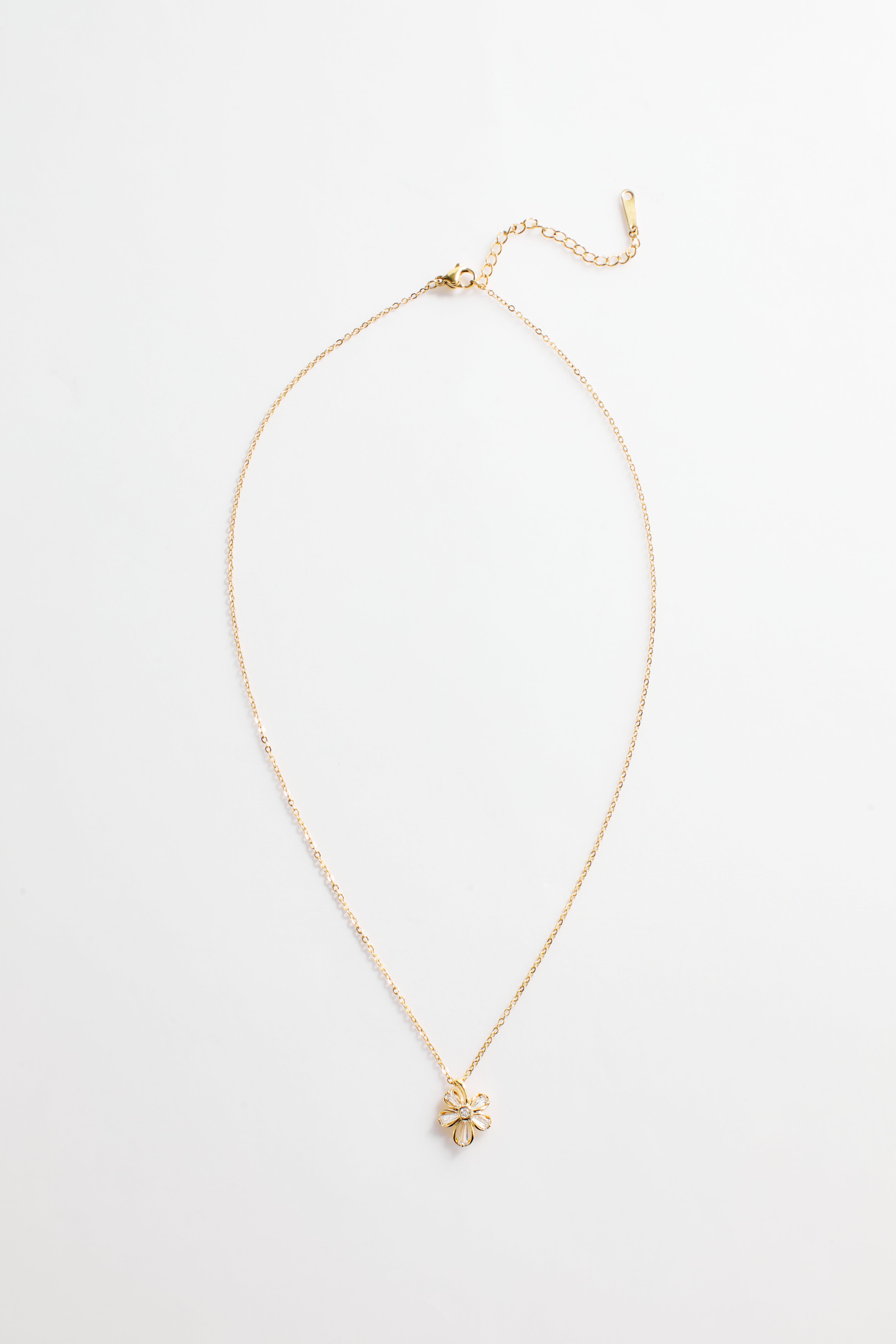 Gold-Plated Single Flower Pendant necklace for Women