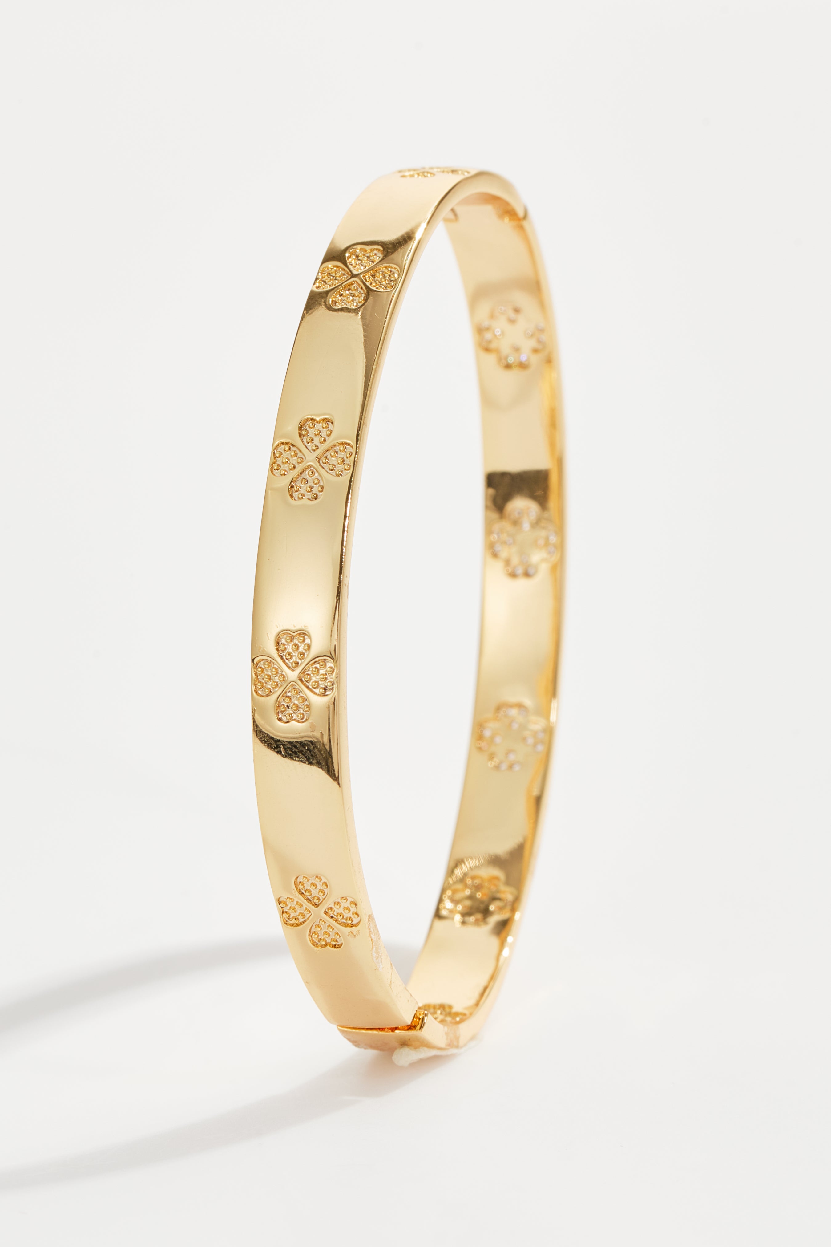 Gold-Plated Clover Bangle Bracelet for Women