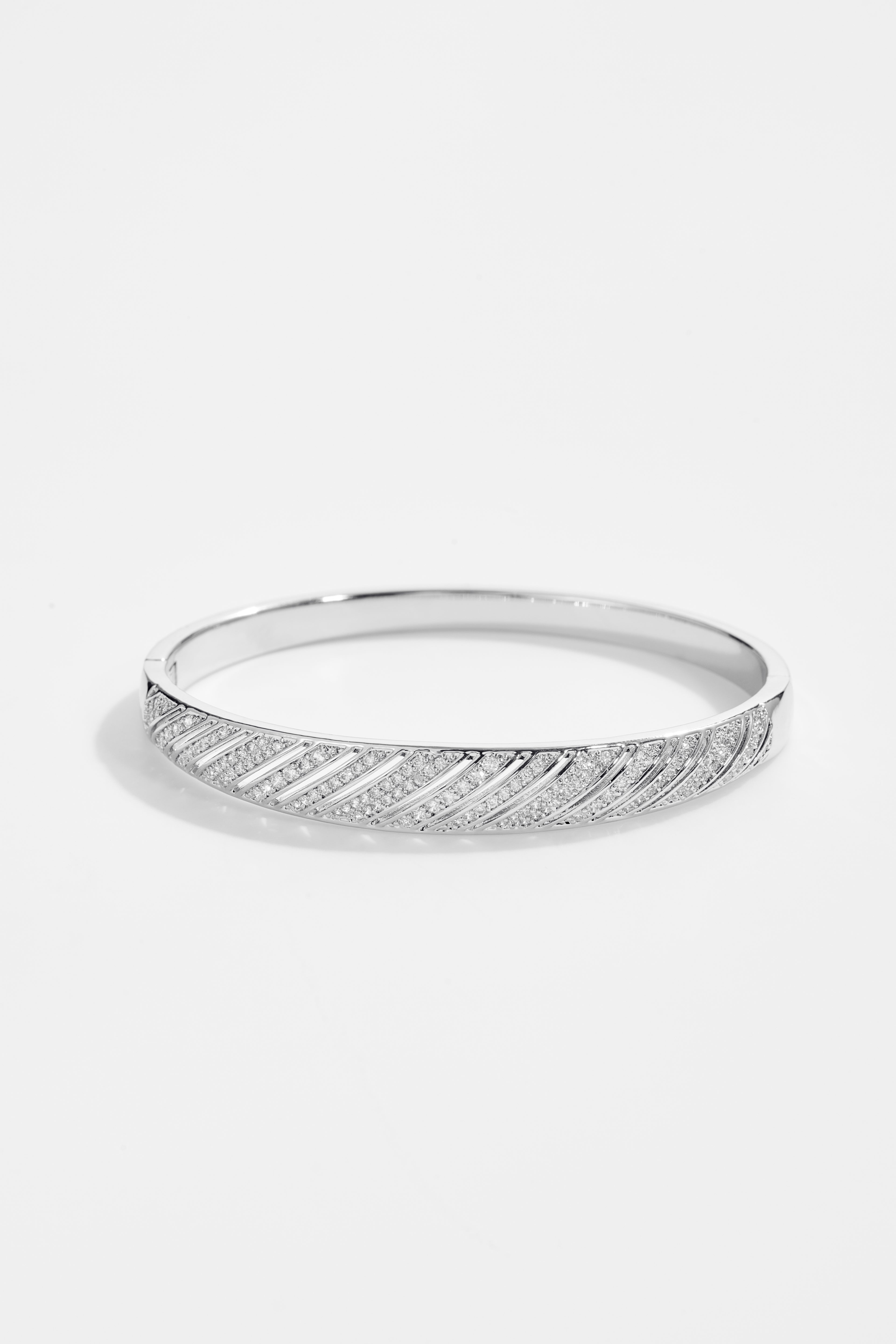 Silver-PlateD Unique pattern Design Bracelet for Women