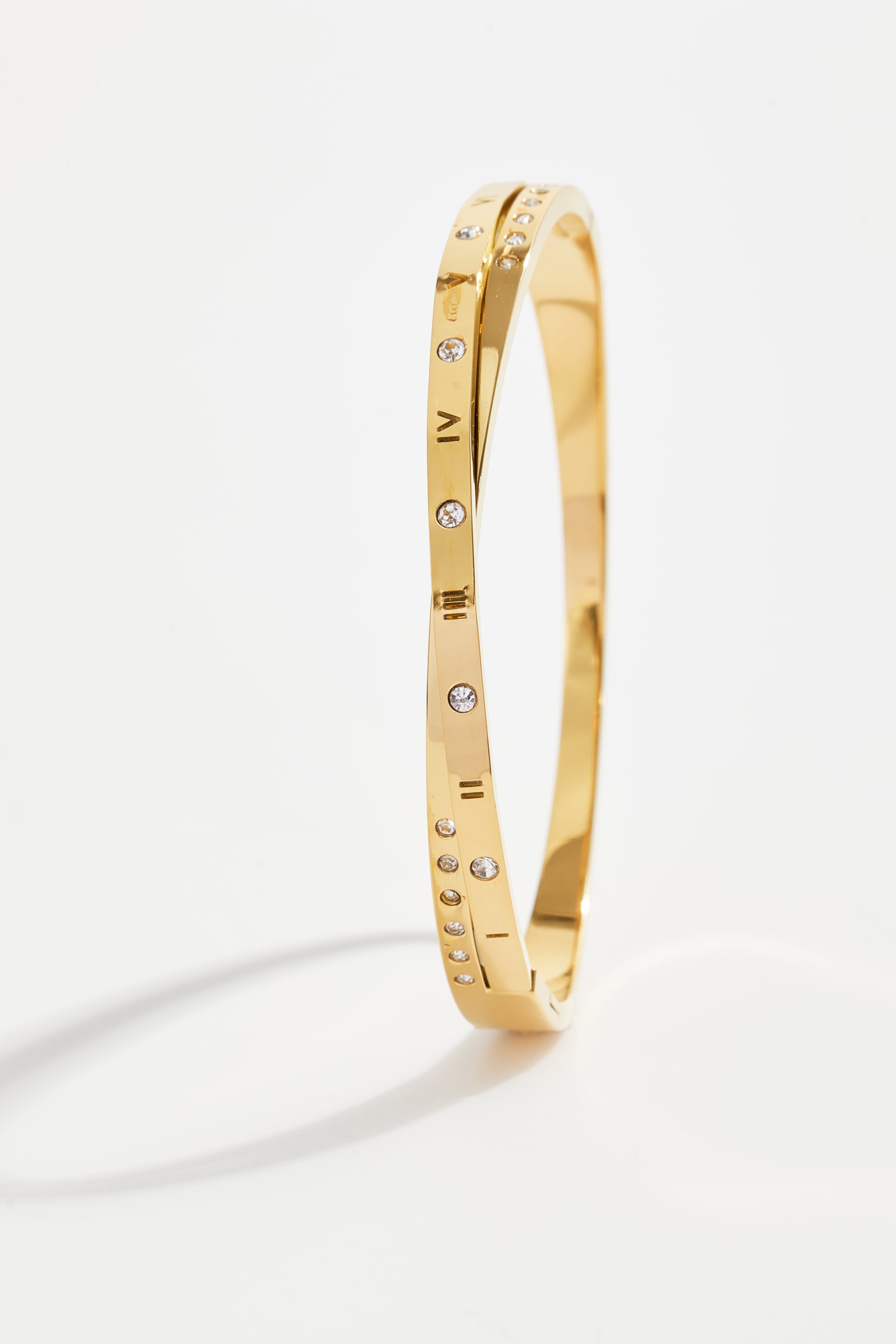 Gold-Plated Roman Twisted CZ Bracelet for Women